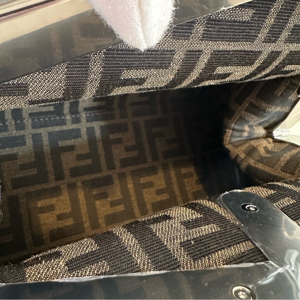 FENDI
Fendi First crossbody bag - Picture 13 of 15